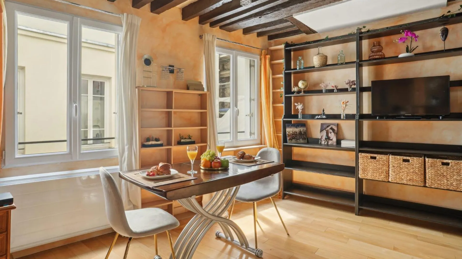 Le Marais & Pompidou - Cityapartmentstay 파리