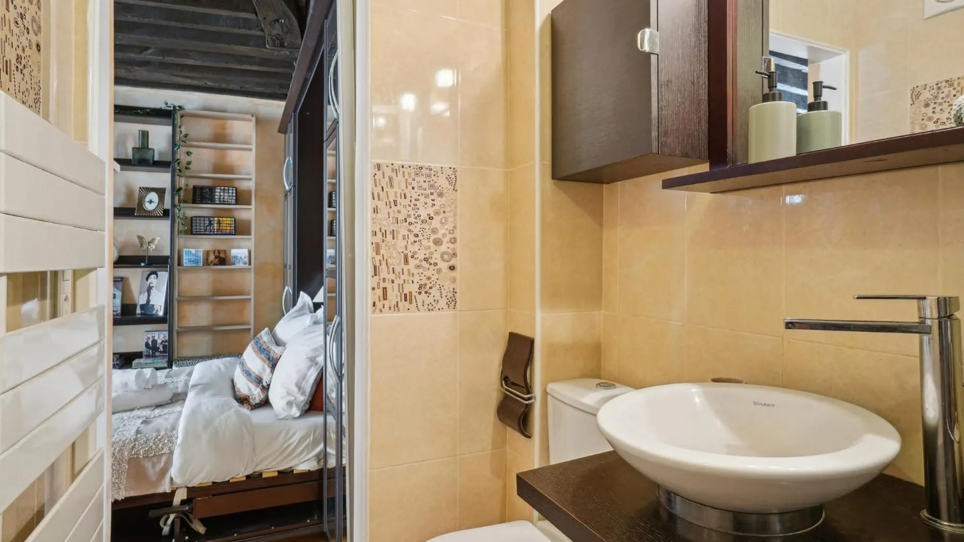 Le Marais & Pompidou - Cityapartmentstay 아파트