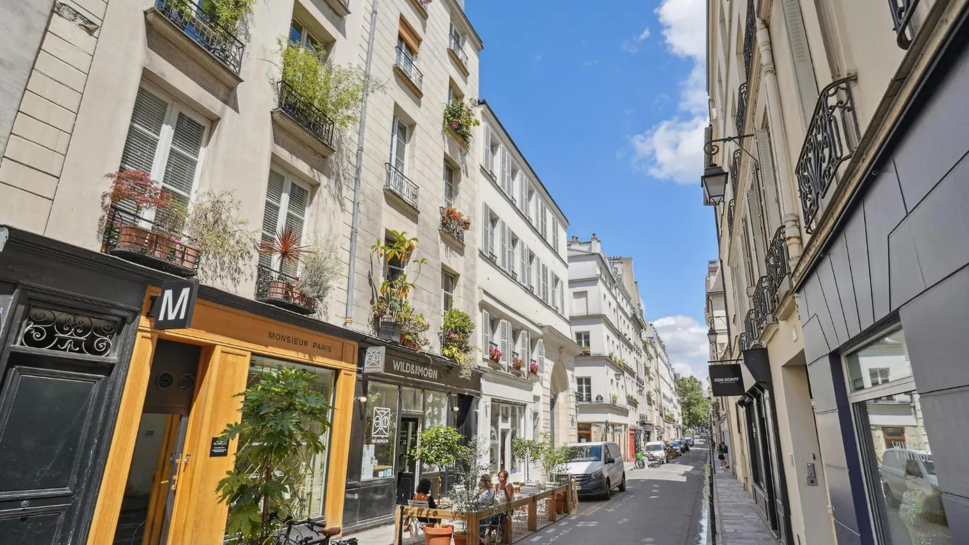 Le Marais & Pompidou - Cityapartmentstay *